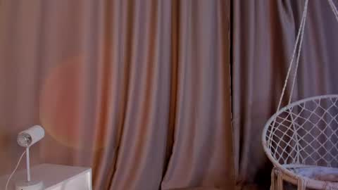 Sex Leah online show from July 31, 2026, 12:32 am