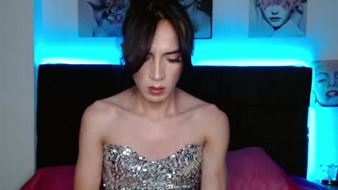 pearlatin online show from January 1, 2025, 1:15 am