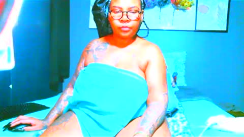 Pearl online show from March 8, 2025, 10:24 pm