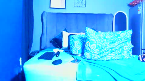 Snapshot of pearlblu38 chatting on June 2, 2026, 6:54 pm Pearl online show from June 2, 2026, 6:54 pm
