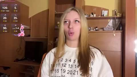 Snapshot of pearlinesilfies chatting on June 19, 2026, 4:33 pm Zlata online show from June 19, 2026, 4:33 pm