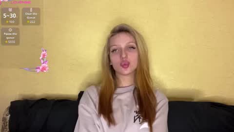 Snapshot of pearlinesilfies chatting on July 2, 2026, 4:35 pm Zlata online show from July 2, 2026, 4:35 pm