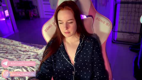 Snapshot of pearlprincess_ chatting on December 14, 2024, 1:39 am Adelina online show from December 14, 2024, 1:39 am