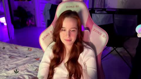 Snapshot of pearlprincess_ chatting on March 12, 2025, 2:41 am Adelina online show from March 12, 2025, 2:41 am