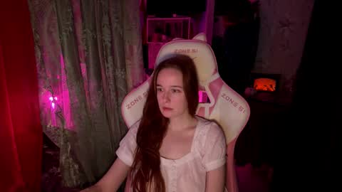 Snapshot of pearlprincess_ chatting on November 12, 2025, 5:24 pm Adelina online show from November 12, 2025, 5:24 pm