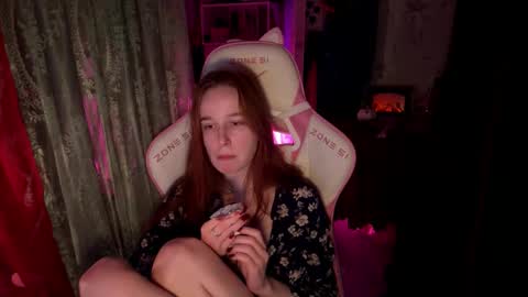 Snapshot of pearlprincess_ chatting on November 15, 2025, 11:21 pm Adelina online show from November 15, 2025, 11:21 pm