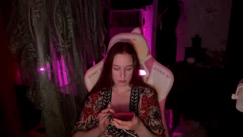 Snapshot of pearlprincess_ chatting on March 28, 2026, 4:12 am Adelina online show from March 28, 2026, 4:12 am