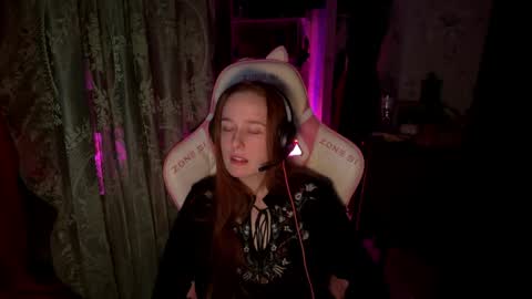 Adelina online show from April 28, 2026, 2:27 am