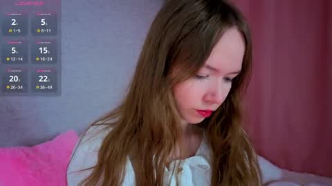 Snapshot of pearly_peach_ chatting on May 23, 2026, 6:12 pm pearly_peach_ online show from May 23, 2026, 6:12 pm