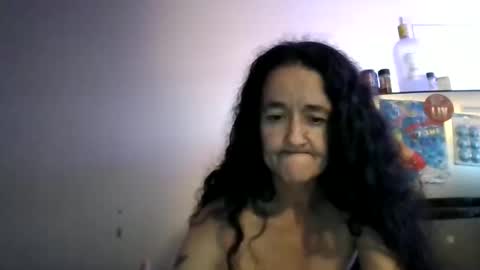 Snapshot of pebblezmeowkitty733247 chatting on May 6, 2026, 2:19 am pebblezmeowkitty online show from May 6, 2026, 2:19 am