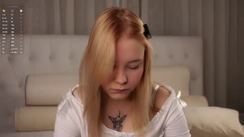 Lily online show from April 30, 2026, 1:34 am