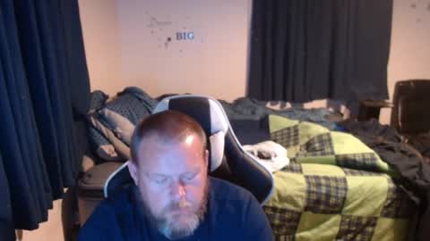 pecker40 online show from January 28, 2025, 2:11 am