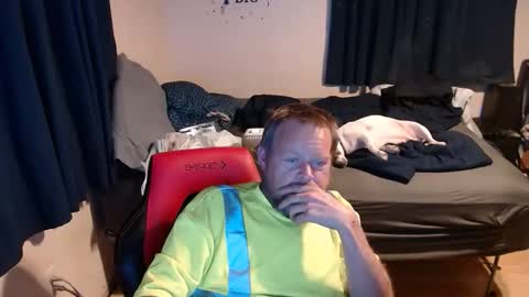 pecker40 online show from November 26, 2025, 3:29 am