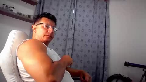 Pedro online show from October 24, 2025, 2:41 am