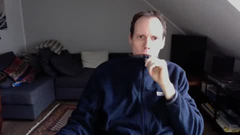 Snapshot of pedrohh chatting on December 25, 2024, 1:30 pm Arno online show from December 25, 2024, 1:30 pm