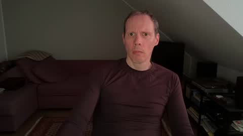 Snapshot of pedrohh chatting on June 19, 2026, 4:33 pm Arno online show from June 19, 2026, 4:33 pm