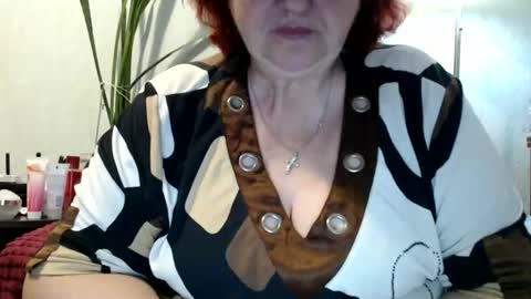 Snapshot of peggysoft chatting on June 7, 2026, 10:46 pm PeggySoft online show from June 7, 2026, 10:46 pm