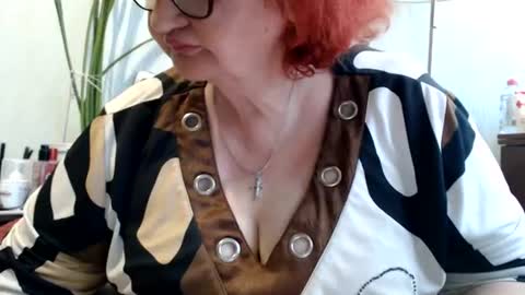 Snapshot of peggysoft chatting on June 20, 2026, 6:16 am PeggySoft online show from June 20, 2026, 6:16 am