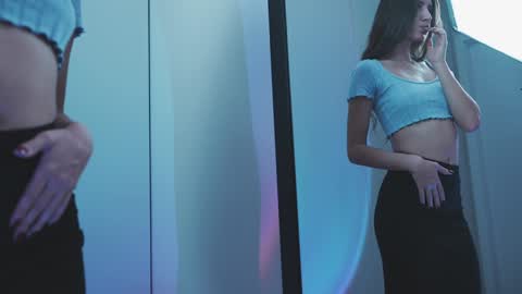 Snapshot of pelagy chatting on December 14, 2024, 5:14 pm Pelagy Show time 2-10 pm Dubai time zone online show from December 14, 2024, 5:14 pm