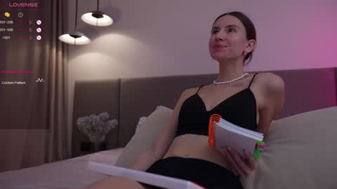 Snapshot of pelagy chatting on February 8, 2025, 2:16 pm Pelagy Show time 2-10 pm Dubai time zone online show from February 8, 2025, 2:16 pm