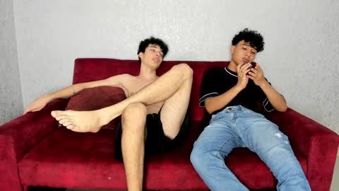 Snapshot of pelusos_mens chatting on January 28, 2025, 8:58 pm CAIN-19 ALLEN-18 RONALD-18 AUSTIN-18 MOD DANTE online show from January 28, 2025, 8:58 pm