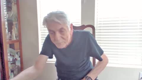 Snapshot of pem1650 chatting on September 8, 2025, 7:02 pm pem1650 online show from September 8, 2025, 7:02 pm