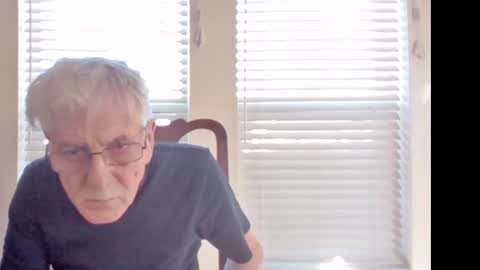 Snapshot of pem1650 chatting on September 20, 2025, 5:36 pm pem1650 online show from September 20, 2025, 5:36 pm