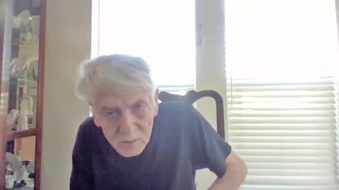 Snapshot of pem1650 chatting on September 22, 2025, 6:43 pm pem1650 online show from September 22, 2025, 6:43 pm