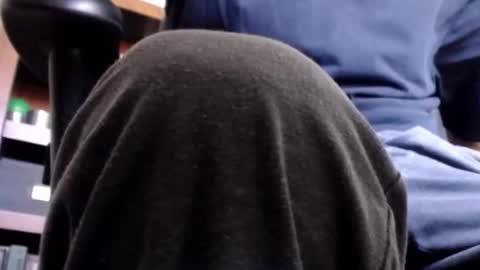 Snapshot of pem1650 chatting on October 7, 2025, 6:27 pm pem1650 online show from October 7, 2025, 6:27 pm