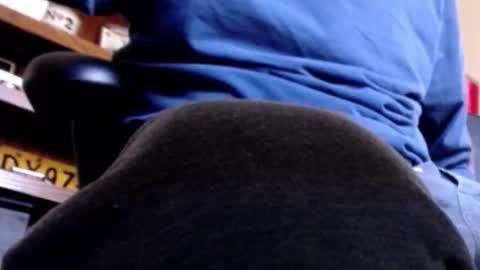 Snapshot of pem1650 chatting on October 15, 2025, 6:52 pm pem1650 online show from October 15, 2025, 6:52 pm