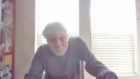 Snapshot of pem1650 chatting on October 19, 2025, 7:25 pm pem1650 online show from October 19, 2025, 7:25 pm