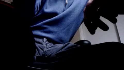 Snapshot of pem1650 chatting on November 16, 2025, 9:53 pm pem1650 online show from November 16, 2025, 9:53 pm