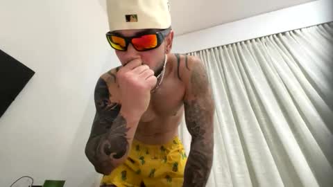 Snapshot of penebunny chatting on December 15, 2025, 4:39 am penebunny online show from December 15, 2025, 4:39 am