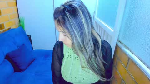 Snapshot of penelope47 chatting on December 7, 2024, 10:28 pm Penelope online show from December 7, 2024, 10:28 pm