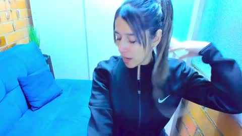 Snapshot of penelope47 chatting on December 18, 2024, 9:29 pm Penelope online show from December 18, 2024, 9:29 pm