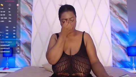 Snapshot of penelopeboobs_ chatting on November 8, 2025, 12:38 pm online show from November 8, 2025, 12:38 pm