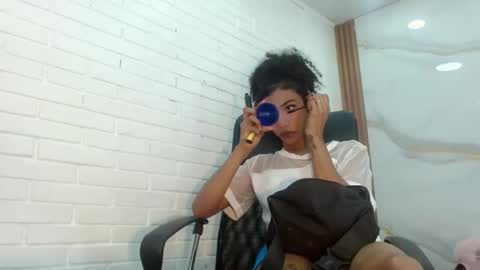 Penelopee Rouse online show from November 5, 2025, 7:58 pm