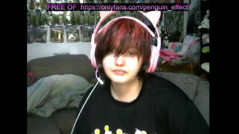 Snapshot of penguin_effect chatting on June 16, 2026, 2:41 pm penguin_effect online show from June 16, 2026, 2:41 pm