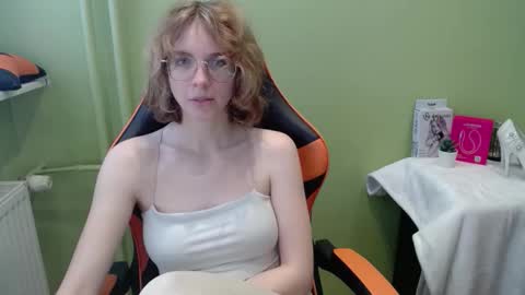 Penny online show from November 21, 2025, 7:40 am