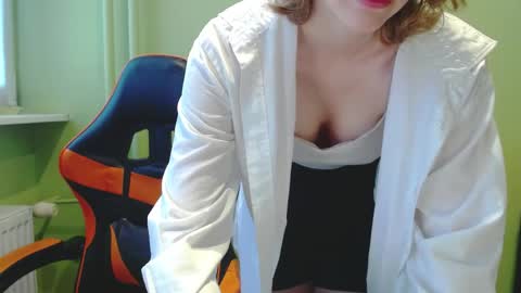 Snapshot of penny_lust chatting on May 13, 2026, 6:33 am Penny online show from May 13, 2026, 6:33 am