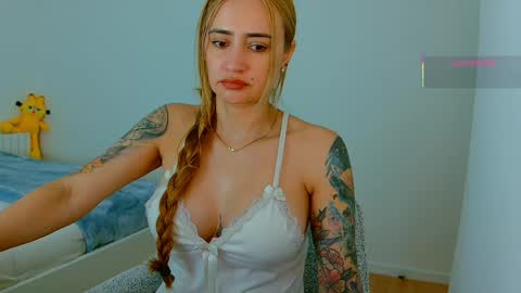 Hi Im Penelope  better vibrations  1111 online show from June 2, 2026, 9:55 am