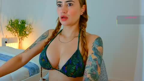 Hi Im Penelope  better vibrations  1111 online show from June 9, 2026, 8:26 am