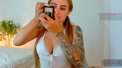 Hi Im Penelope  better vibrations  1111 online show from July 5, 2026, 11:28 am