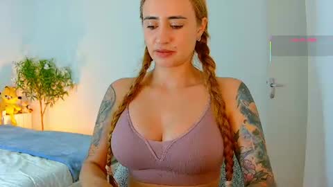 Hi Im Penelope  better vibrations  1111 online show from July 9, 2026, 10:14 pm