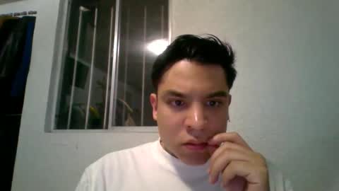 Arenas online show from May 2, 2026, 1:43 am