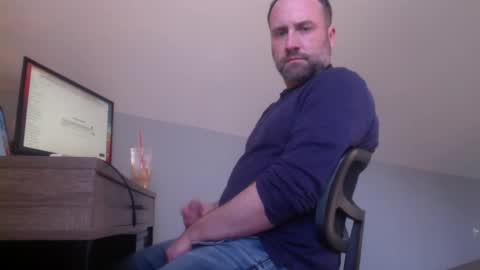 Snapshot of pepper_rock chatting on December 18, 2024, 7:52 pm Pepper Rock online show from December 18, 2024, 7:52 pm