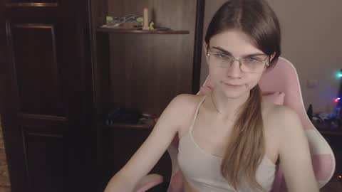 Farida online show from January 9, 2025, 3:36 am