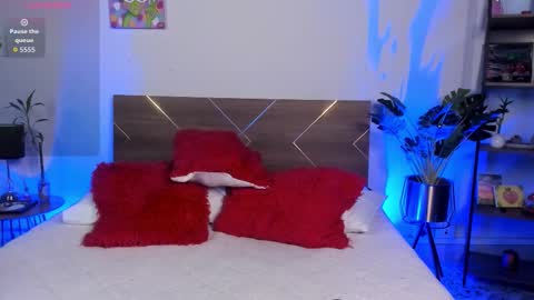 perfectdesign1 online show from March 12, 2026, 12:33 pm