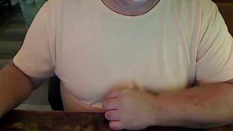 Snapshot of perfecto1957 chatting on December 4, 2024, 2:26 pm perfecto1957 online show from December 4, 2024, 2:26 pm