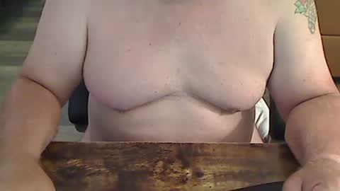 Snapshot of perfecto1957 chatting on September 9, 2025, 2:49 pm perfecto1957 online show from September 9, 2025, 2:49 pm
